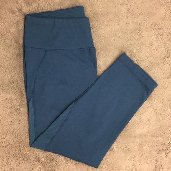 Yogalicious Pants - YOGALICIOUS blue crop leggings with mesh inserts